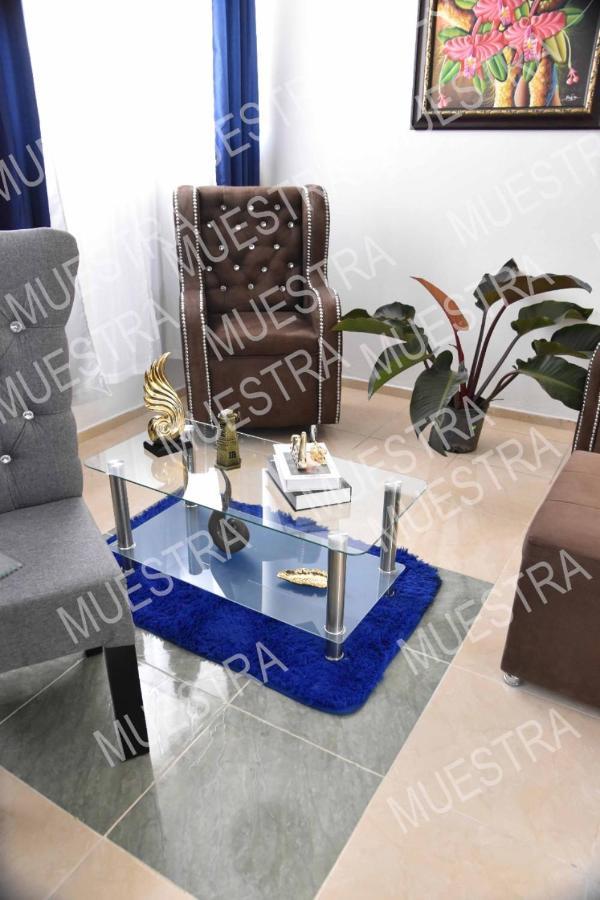Apartamento En La Carreras Proximo Al Monumento ซานติอาโก เด ลอสกาบาเญโรส ภายนอก รูปภาพ