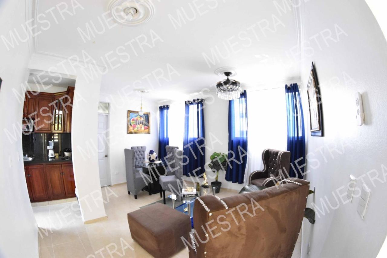 Apartamento En La Carreras Proximo Al Monumento ซานติอาโก เด ลอสกาบาเญโรส ภายนอก รูปภาพ