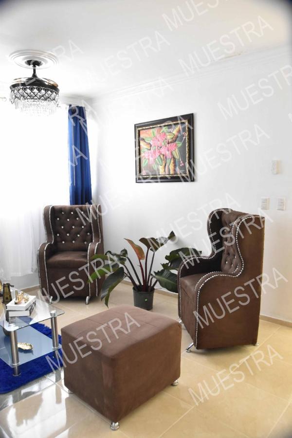 Apartamento En La Carreras Proximo Al Monumento ซานติอาโก เด ลอสกาบาเญโรส ภายนอก รูปภาพ